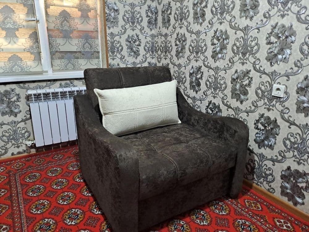 Диван/Кресла с подушкой. Почти новая. Купили в Мае. Цена договорная. — 7