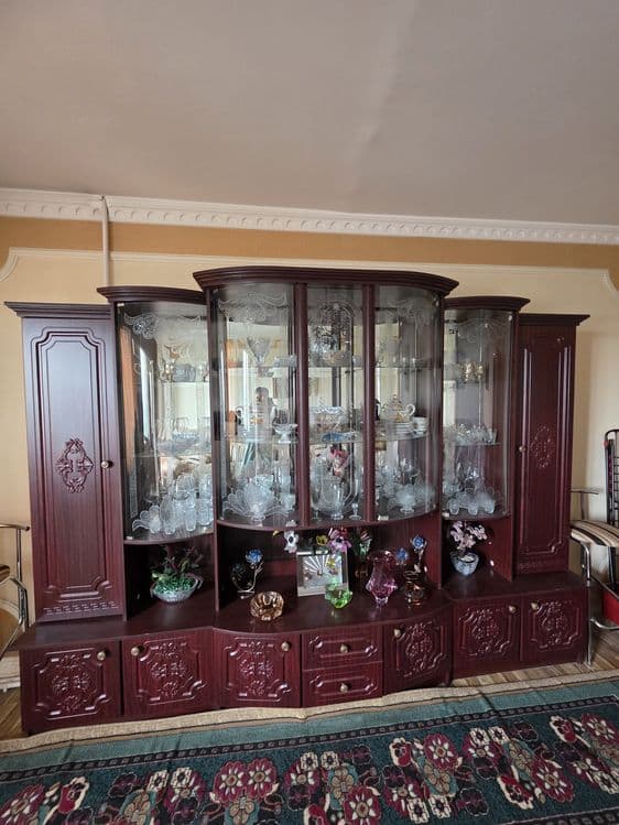 Продаётся горка сервант — 2