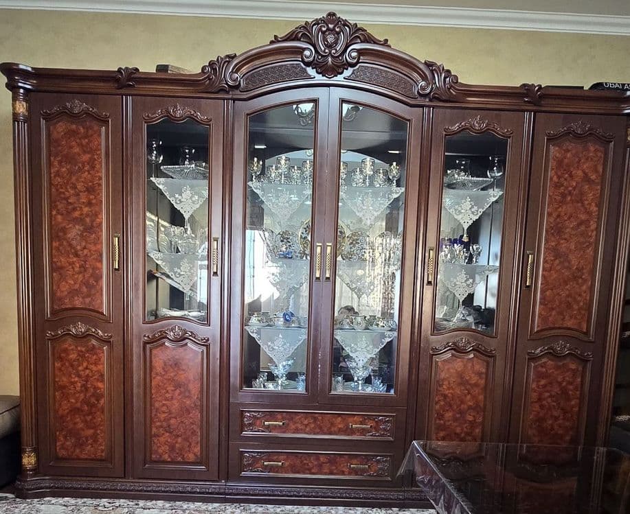 Срочно продаётся стенка — 2