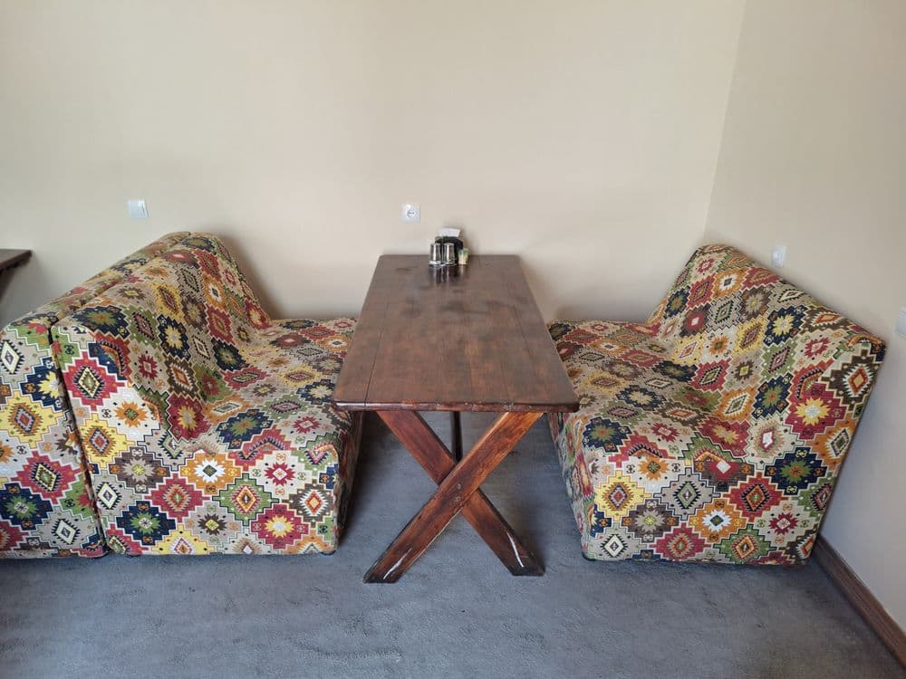 Mebel kafe restoranga holati yaxshi — 2