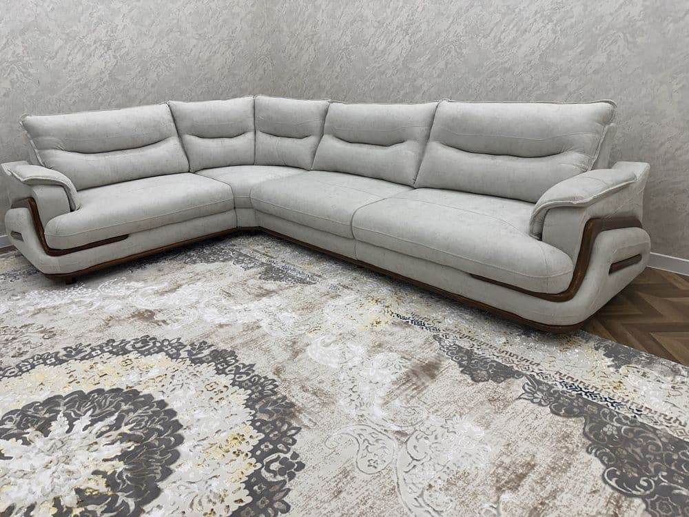 Divan Ugalok BUGATTI spinka Raskladnoy — 2