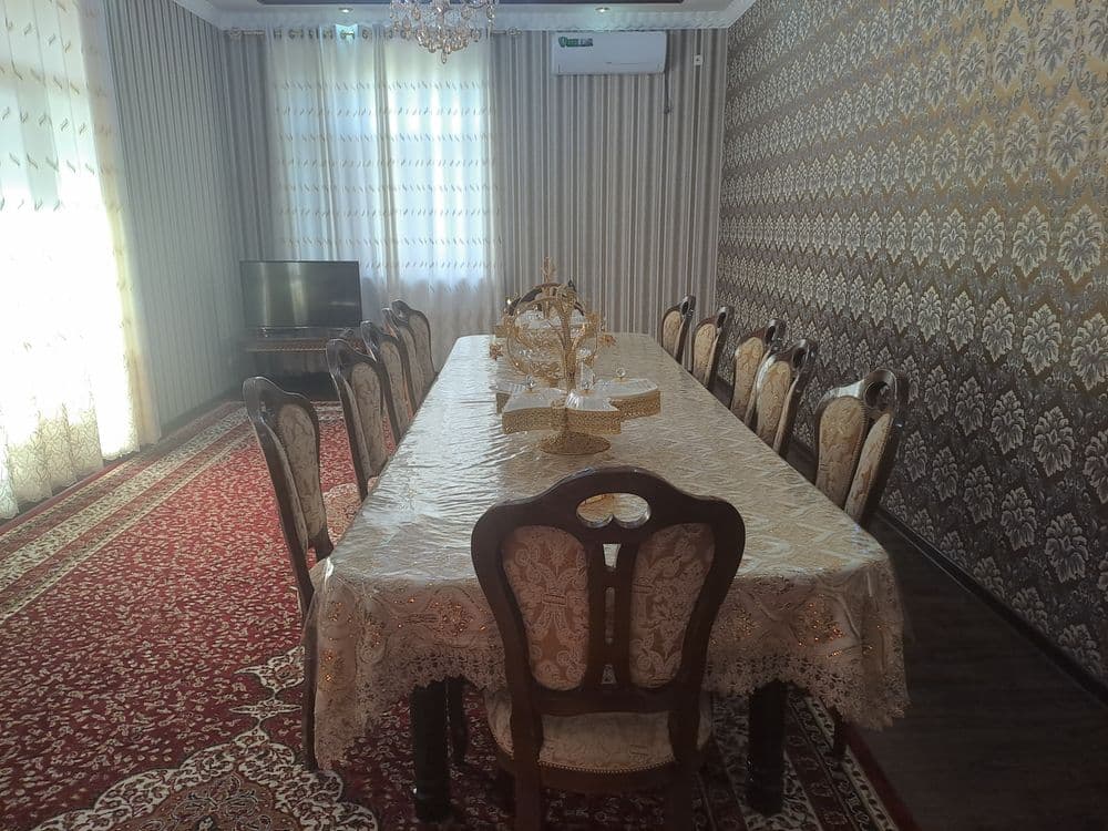 Стол 12 стули билан — 1