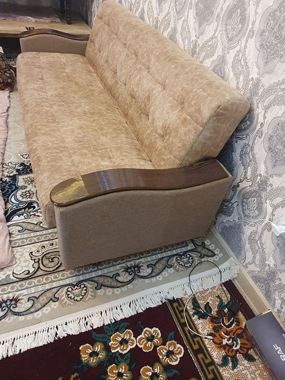 Divan sotilad rasiki — 1