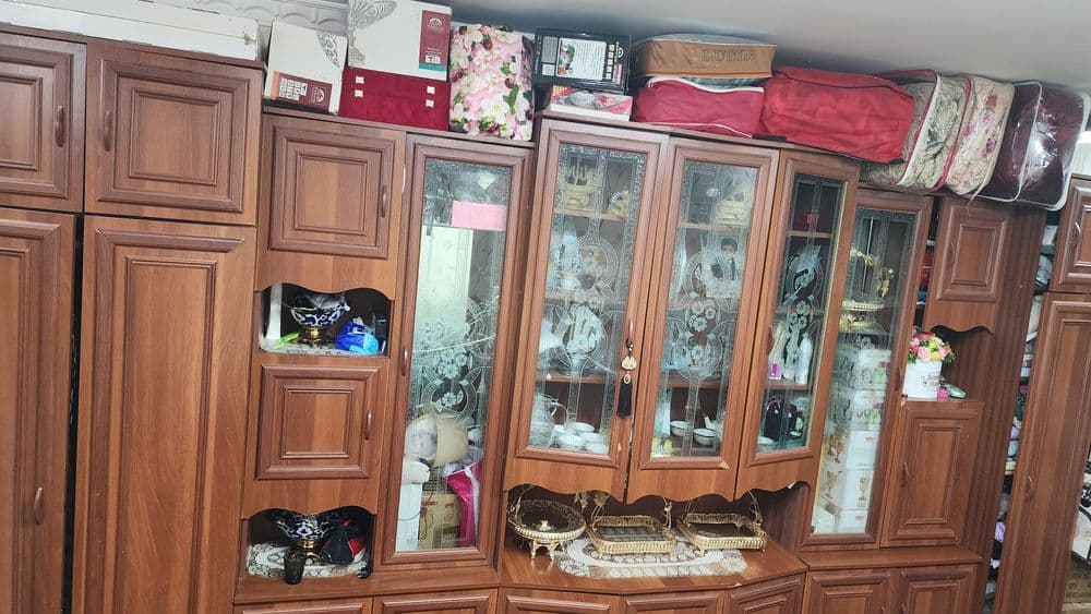 Стенка сотилади арзон нархда — 1
