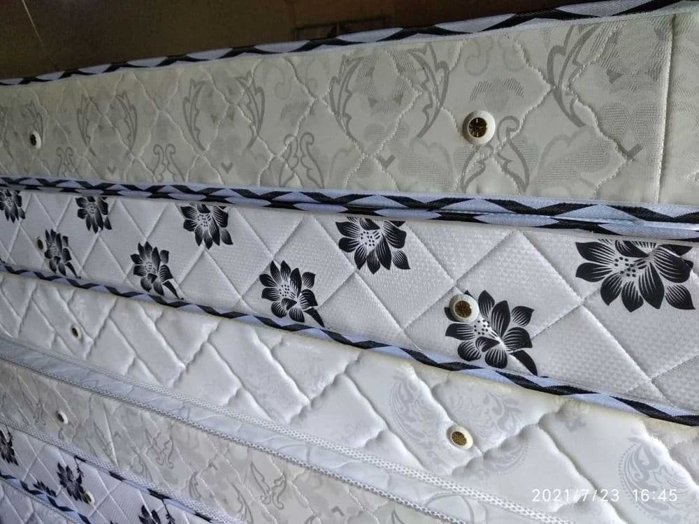 Matras har xil turdagi keng assortiment — 7