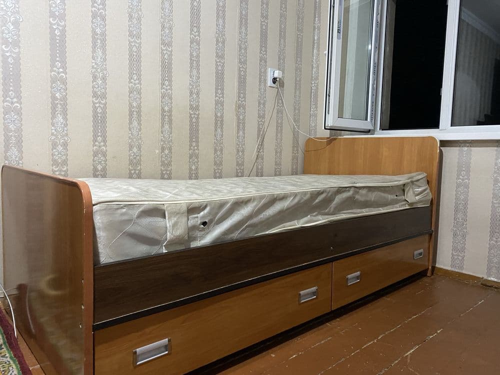 Продаются кровати, одноместные — 4
