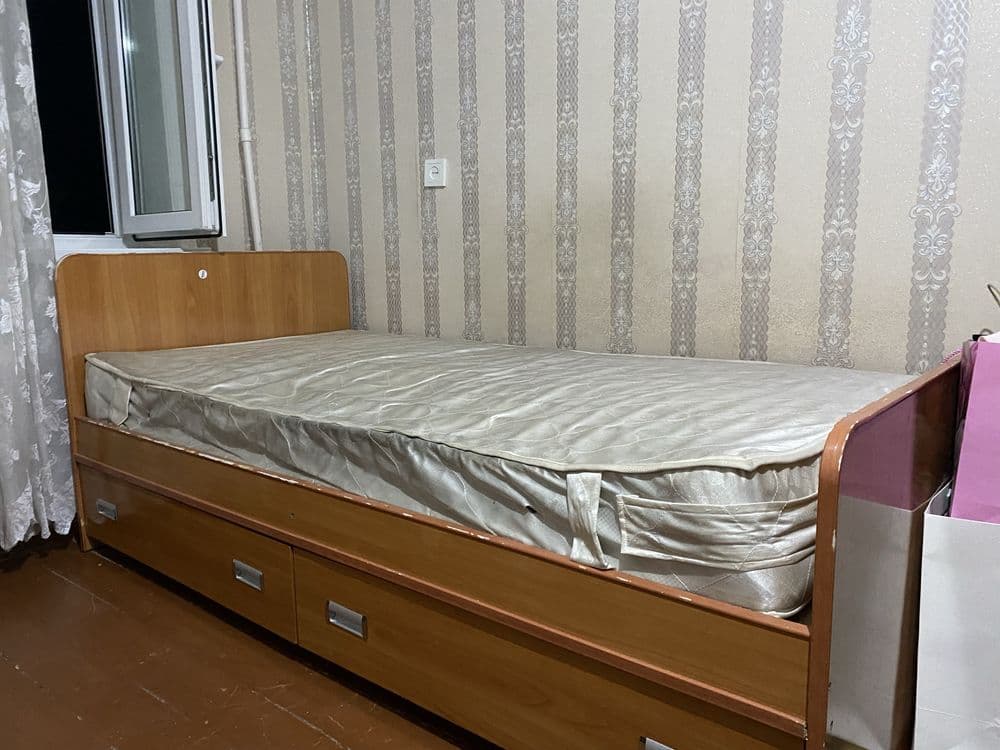 Продаются кровати, одноместные — 5