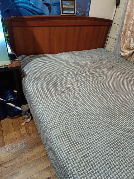 Срочно продам двухспальную кровать — 7