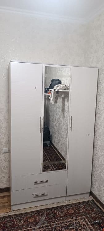 Shkaf sotiladi dastafka ustanovka bepul birinchi quldan — 12