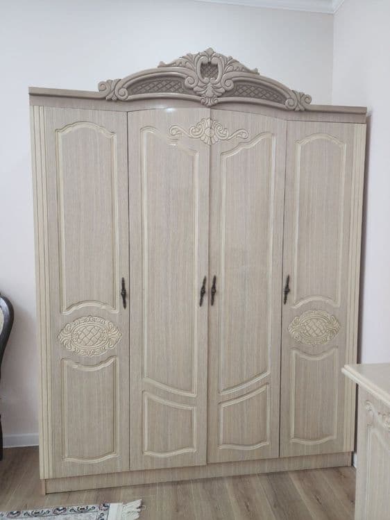 Spalniy mebel komplekt — 3