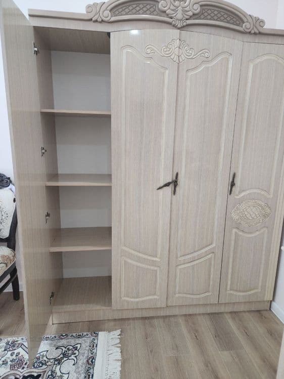 Spalniy mebel komplekt — 4