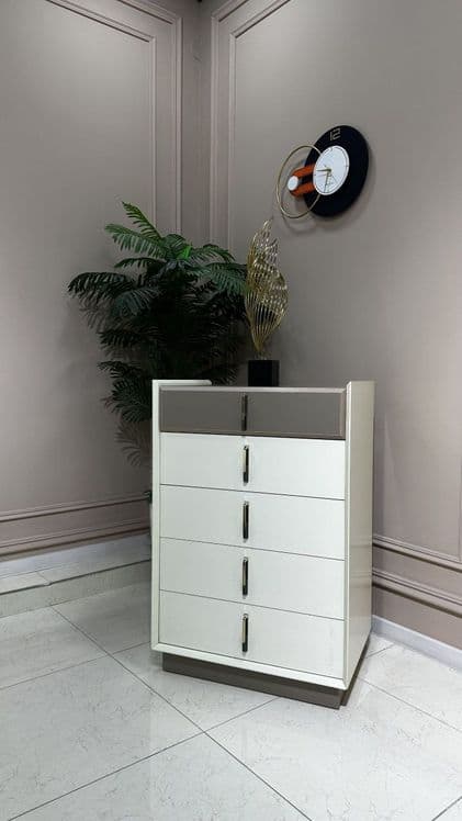 Mebel srochna sotiladi — 8