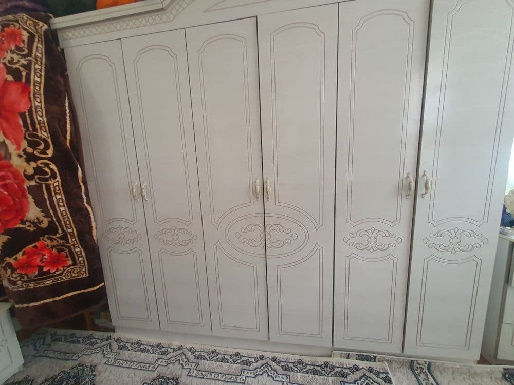 Mebel shkaf va divan — 3