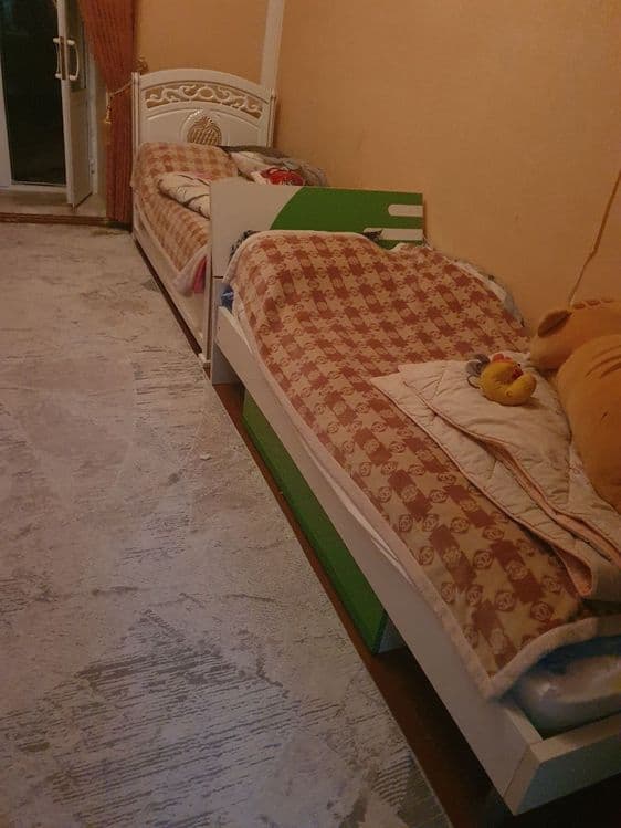 Продам шифоньер и односпальную кроватку качество хорошая недорого — 3