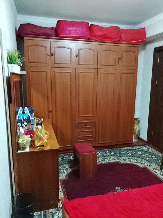 Спалний гарнитор сотилади тошкон завод — 2