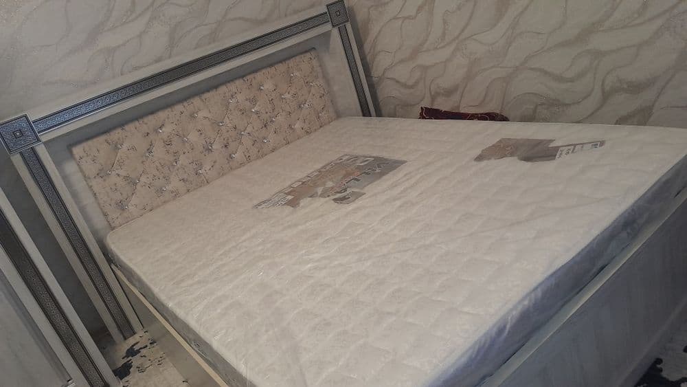 Ётокхона мебели сотилади.Дивани 170га 220.2та тумбичкаси  тримоси бор. — 6