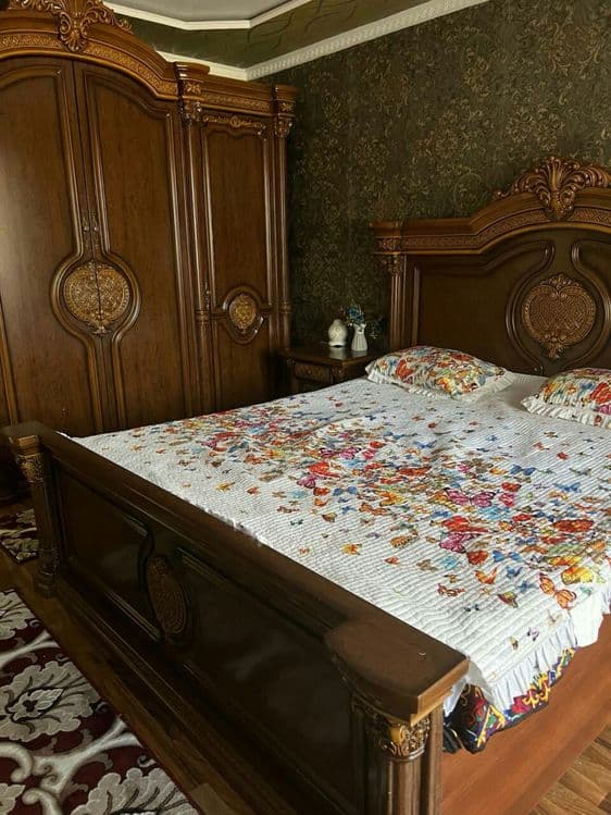 Spalni garnitur sotiladi 1200$ — 2