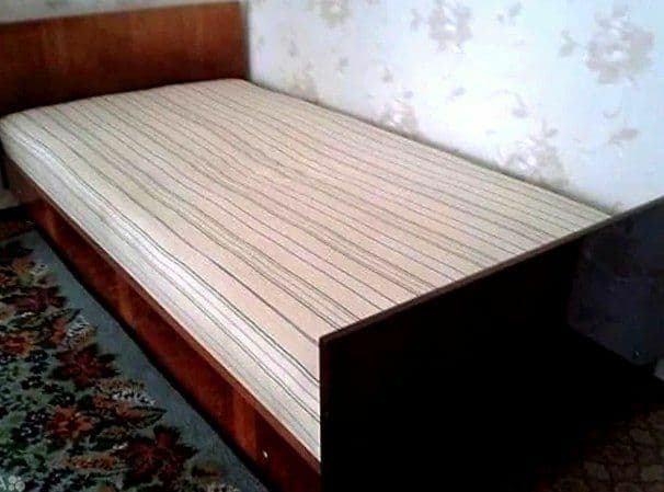 Spalniy kravat крават спальни — 2
