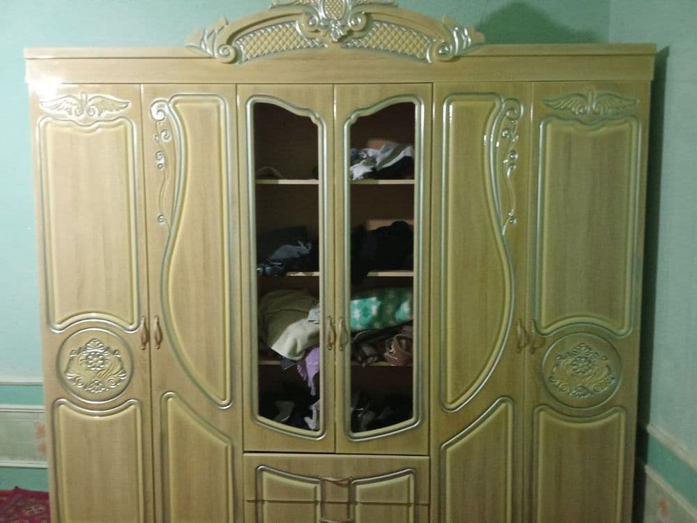 Mebel hamma narsasi bilan — 2