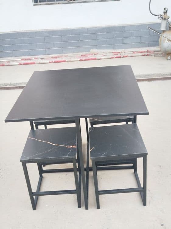 Stol taburetka hohlagan turda — 2