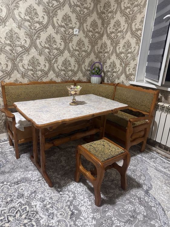 Кухня уголок сотилади — 2