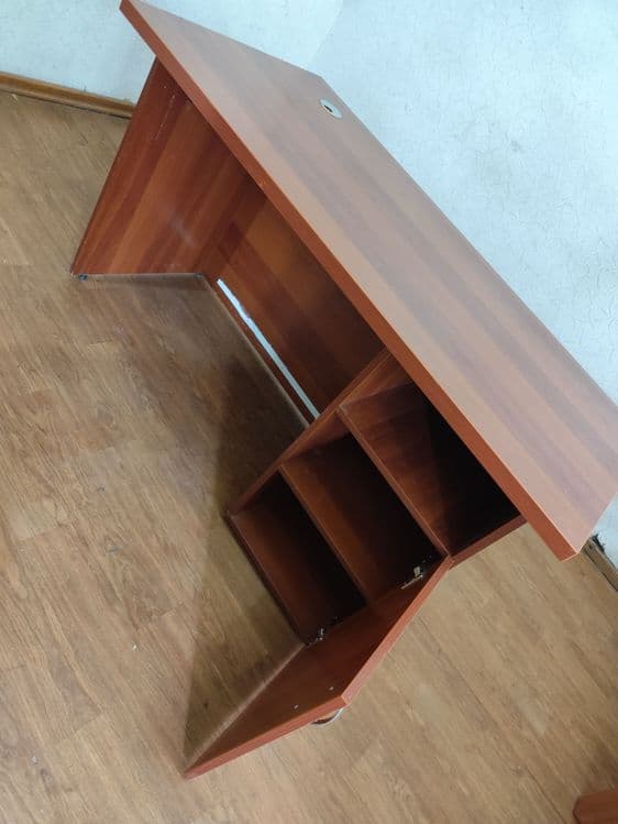 Srochno Office stoli sotiladi holati ideal juda mustahkam — 2