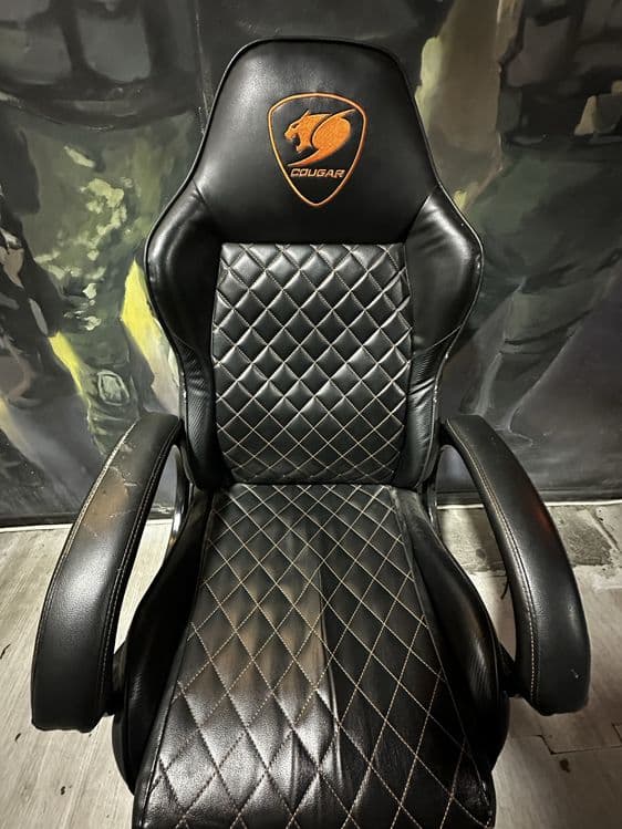 Cougar Fusion kreslo 36$ — 9