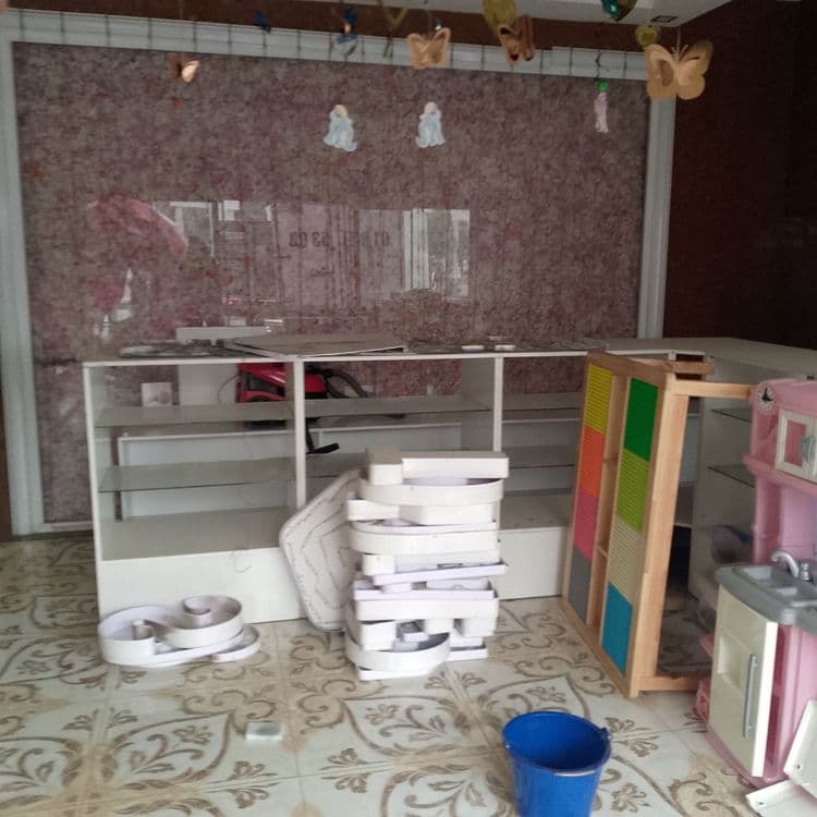 Mebel podsatvka dlya igrushek — 2