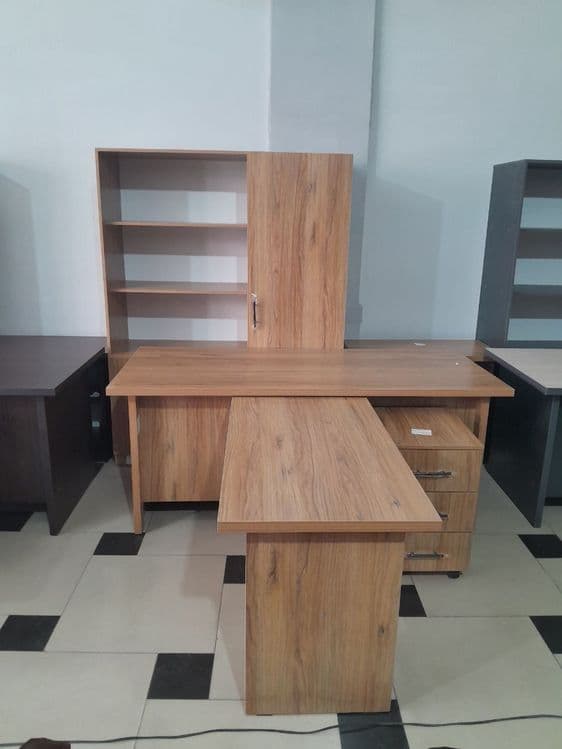 Ofis mebellar xay tek — 2