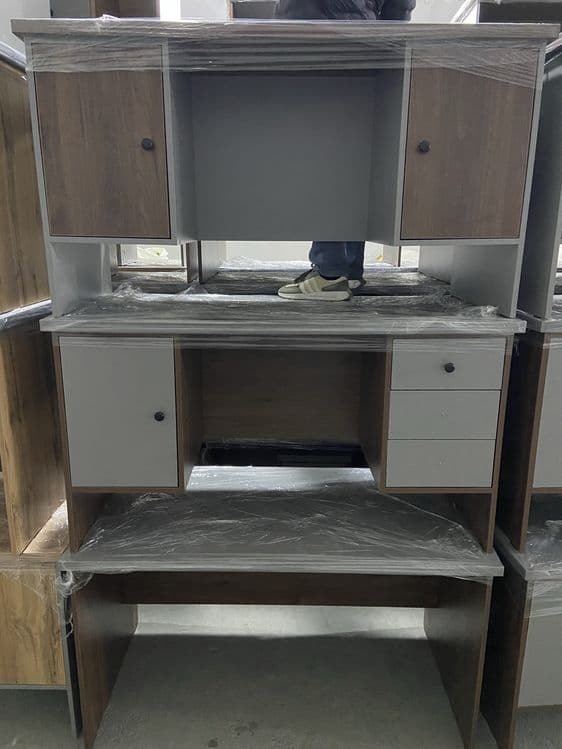 Ofis mebellari arzon narxlarda yangi — 2