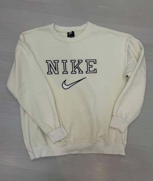 Свитшот молочный NIKE ретро — 1