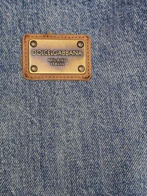 Продаётся мужская джинсовая куртка Dolce Gabbana . — 2