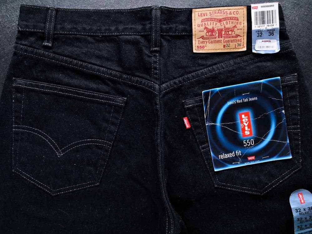 VINTAGE 1999 Made in Mexico LEVI'S® 550™ Relaxed Fit Jeans — W32½ L36 — 10