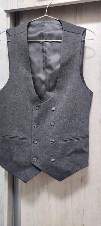 Seriy rangda kostyum, bryuk, jiket — 3