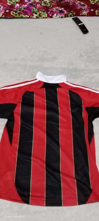 Milan retro formasi sotiladi! — 1