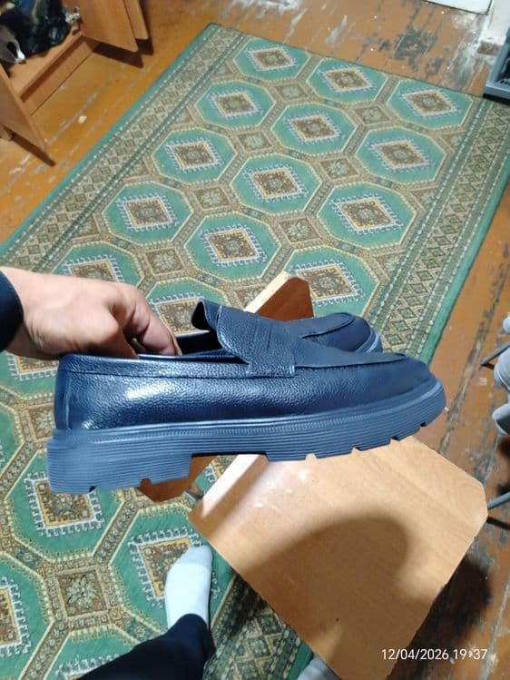 Penny loafer nomni  poyabzal
Mahsulotlar
Vizual mosliklar

undefined
u — 14