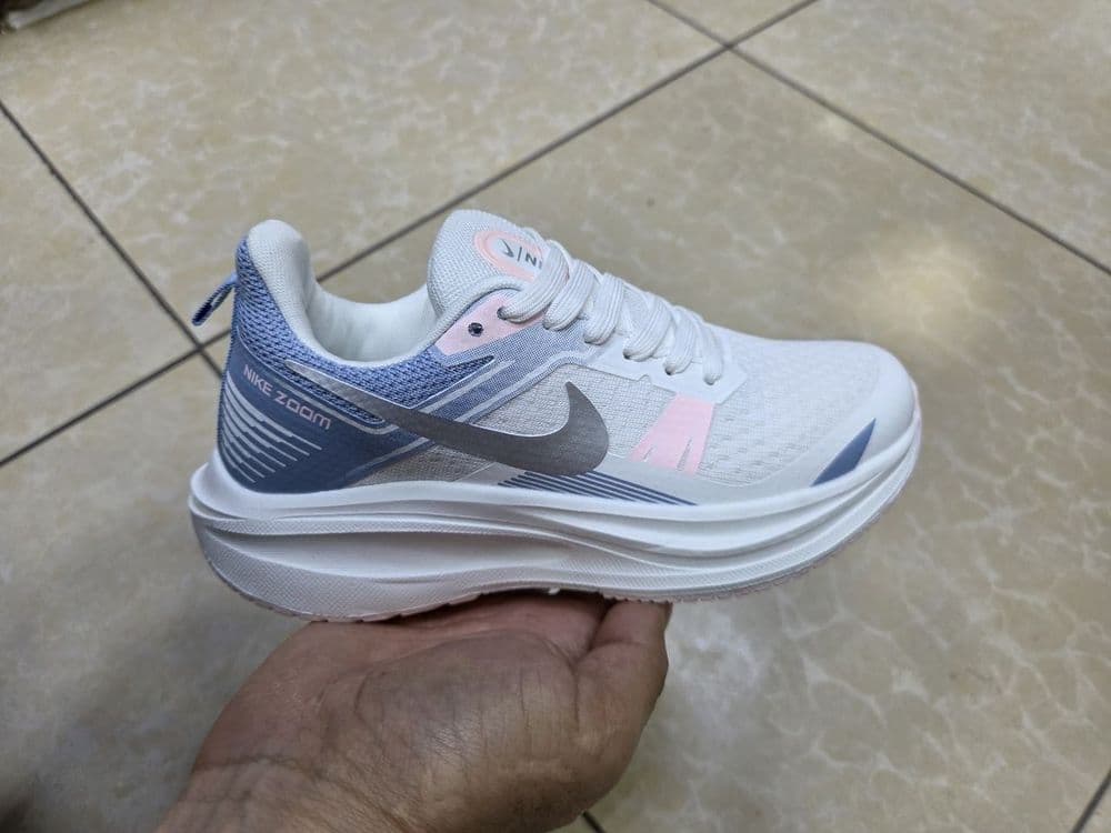 Nike Zoom Women's — 8