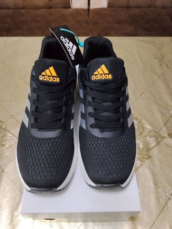 Adidas krasofka Vetnamda ishlab chiqarilgan — 3