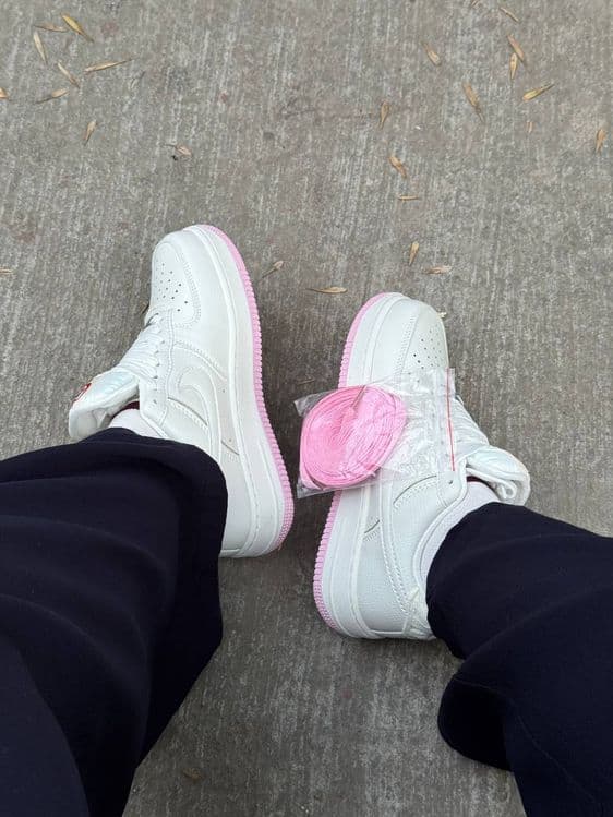 Nike Air Forse  1 — 10