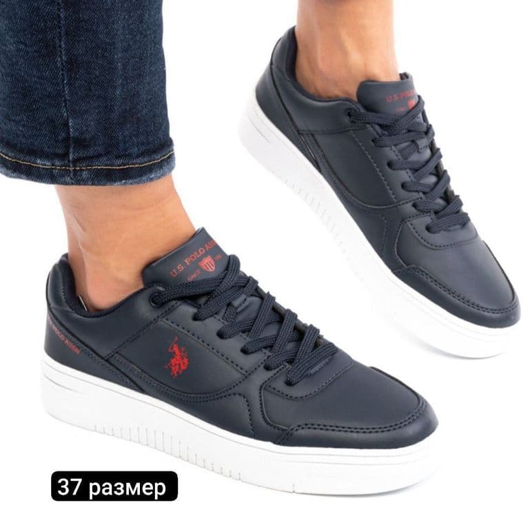Скидка, продается кроссовки — 10