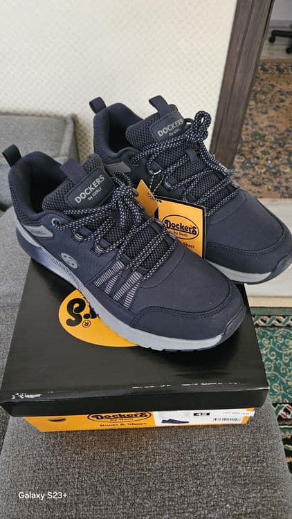 Кроссовки Dockers 42разм Турция. — 1