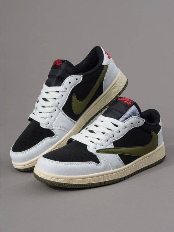 Nike Air Jordan 1 Low TS — 1