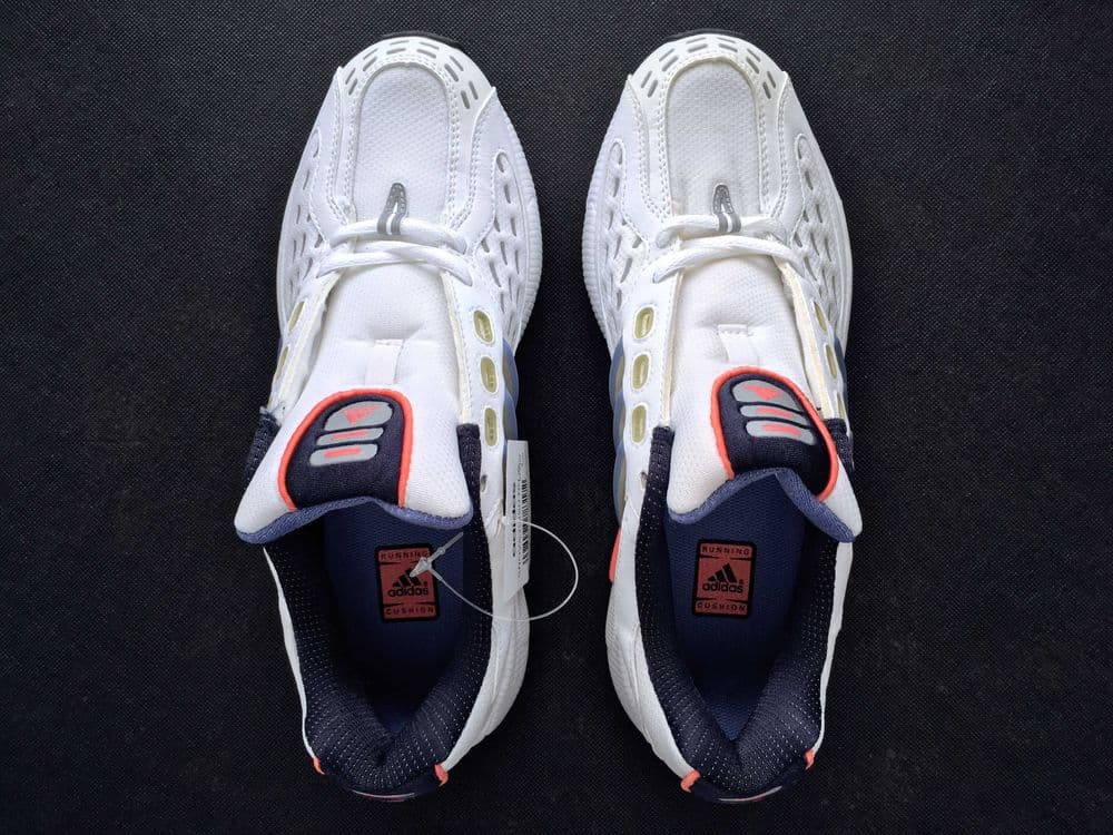 VINTAGE 2001 ADIDAS® SUPERNOVA CUSH NU W Runners — 9½/8½ (26.5) — 15