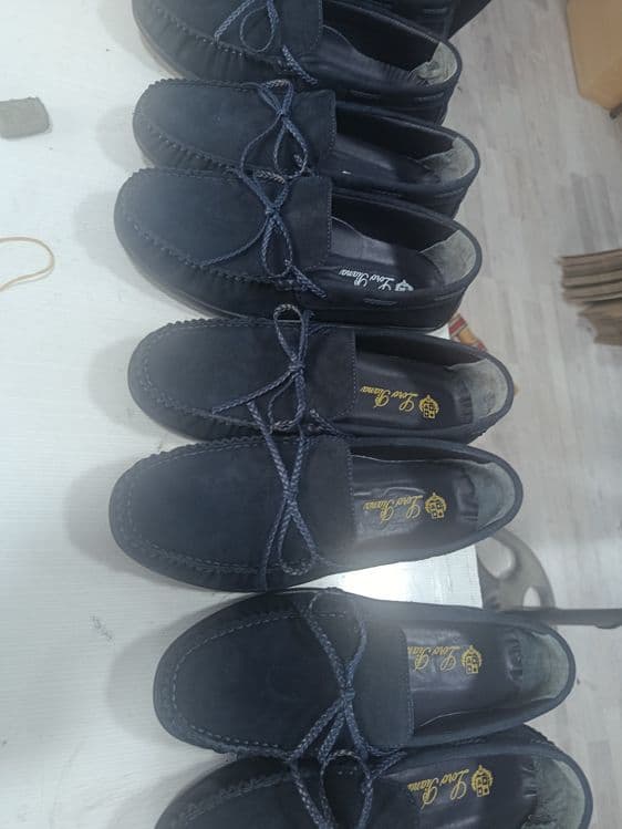 Poyafzallar sotiladi — 2