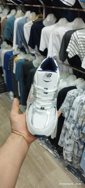 Sport krasofka New Balans Yangi kiylmagan  Vetnam 40-45gaca dastafka b — 2