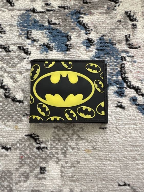 Кошелёк Batman DC — стильный, компактный, с отделениями — 1