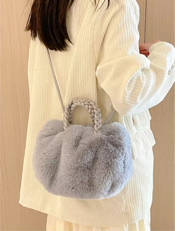 Сумка меховая, через плечо — 10