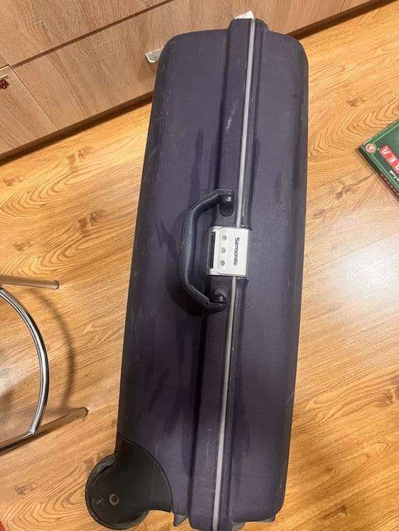 Большой чемодан samsonite с твердым корпусом — 2