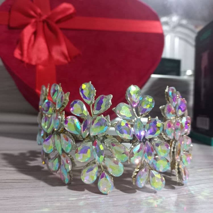Diadema  soch uchun — 2