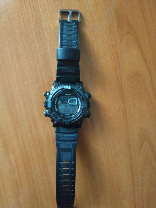 Продам спортивные водонепроницаемые часы Nuojia — 1